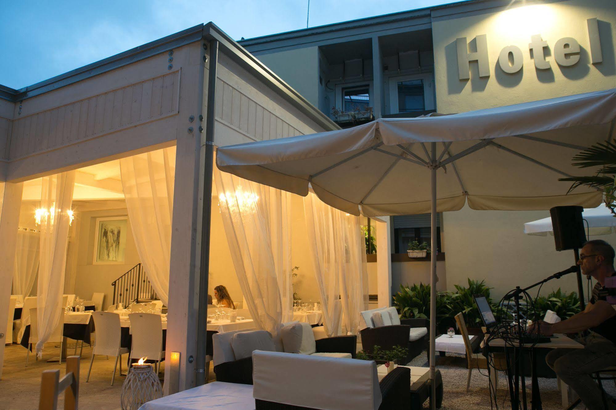 Hotel La Torraccia Tarquinia Exteriör bild